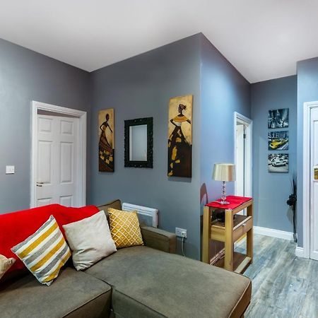 Stockton Town Centre Spacious Apartment Free Parking And Wifi Экстерьер фото
